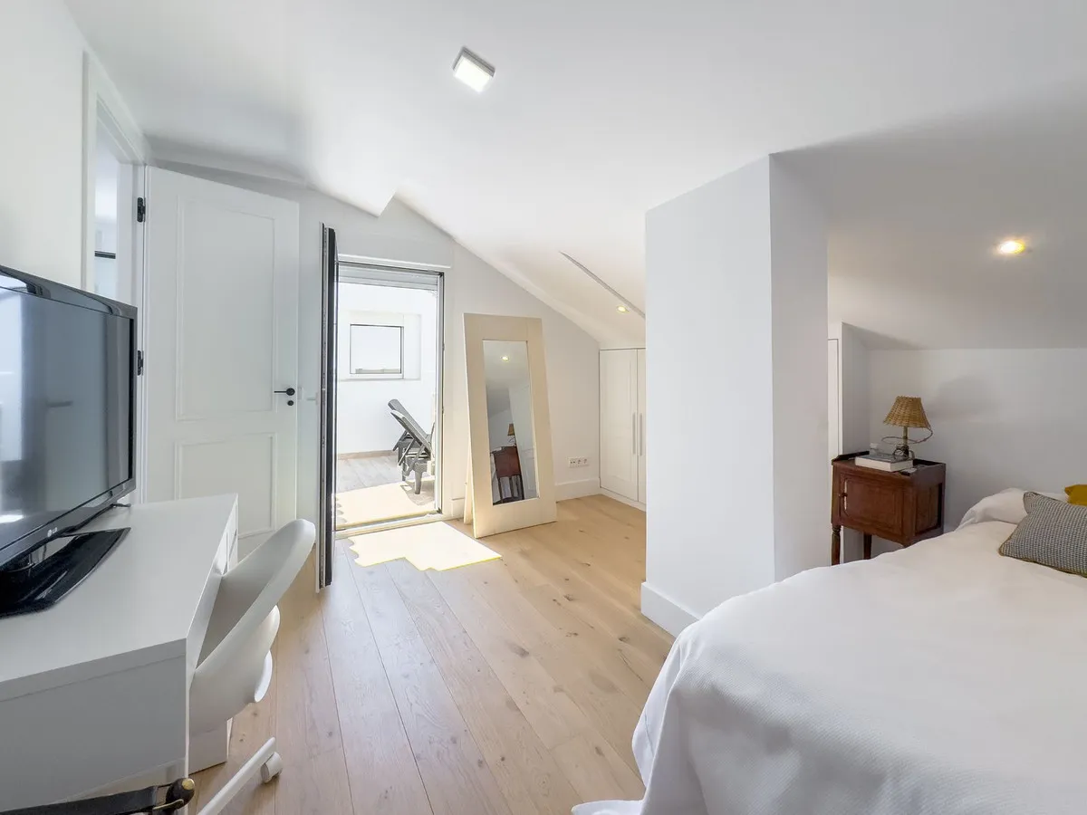 90008b4c-24a5-4ab3-98c8-8688005d604d