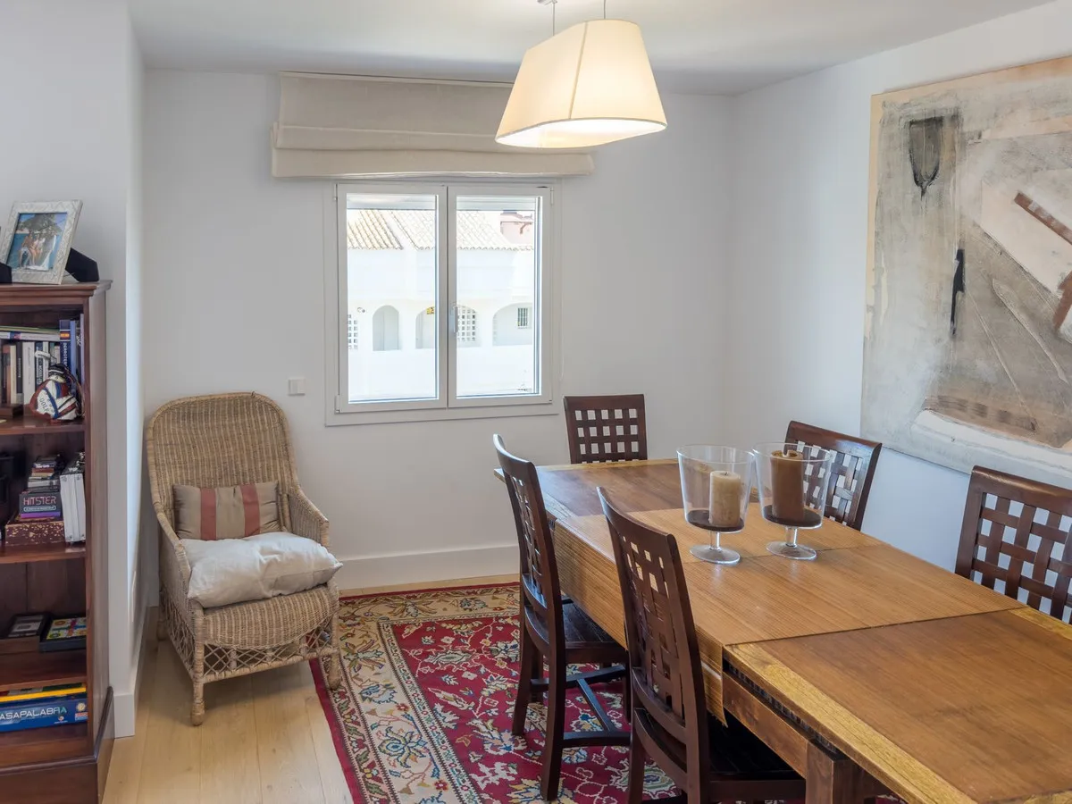 a21ef6ef-0123-4770-b0ef-735c285a7b7d