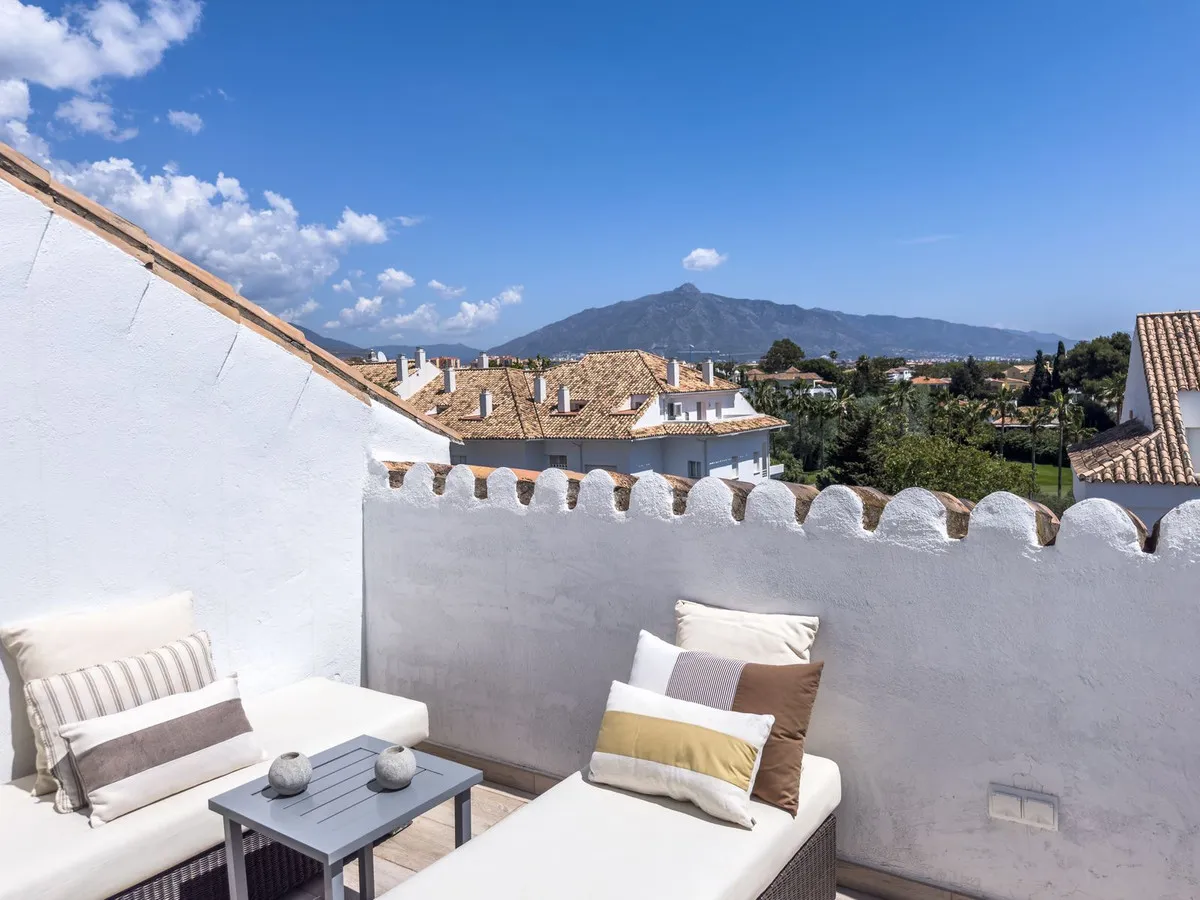 acab2a33-100a-40f9-b8b4-3e4cb934f3e3