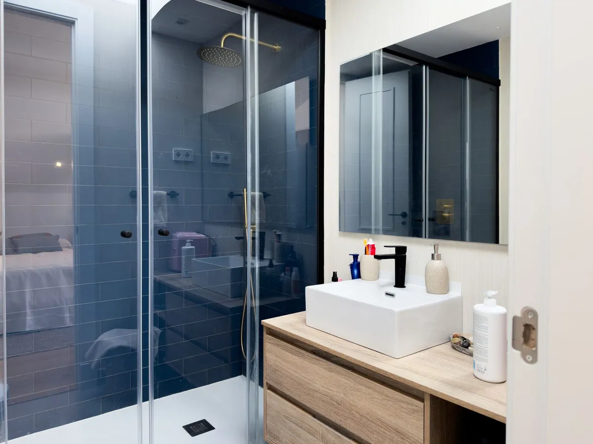 bf3dce33-7da7-4d78-b489-51b0880159aa