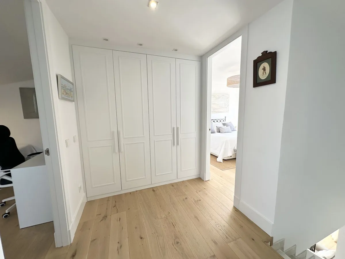 05e32fcf-f657-4ed1-818e-fc45695552aa