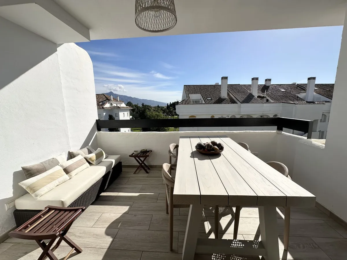 0e24611e-572c-4b02-bdc7-e815d0e55348