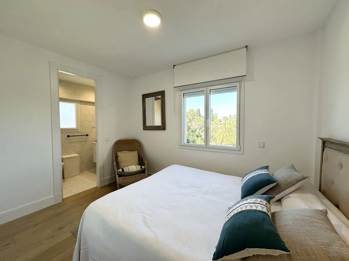 213db79c-78cb-46fe-b082-c419100b3207