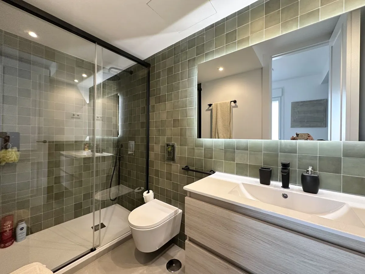 2c0902d5-6d52-4838-9d6f-5eaeeb0ce177