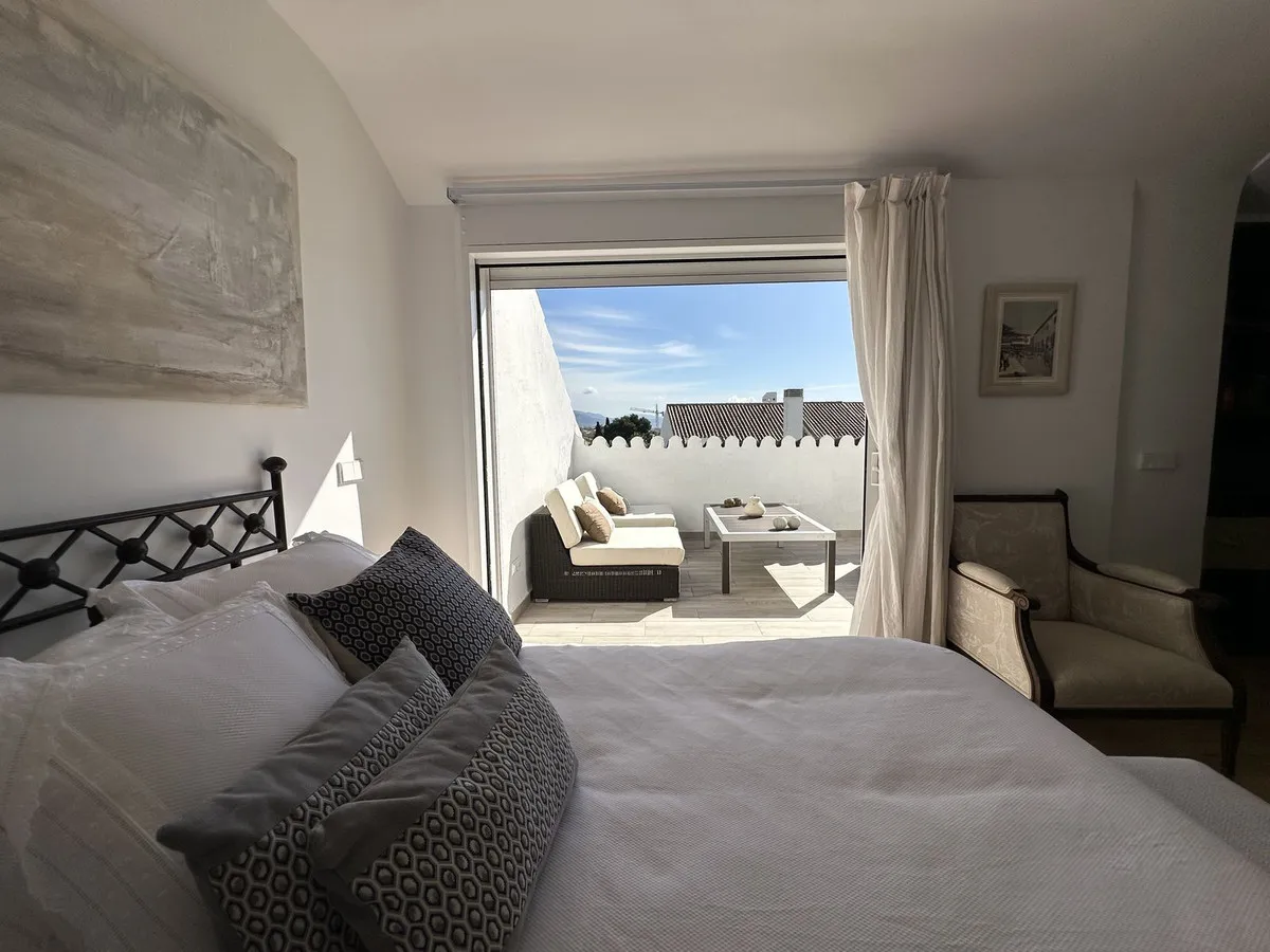 dfdd6e79-1c6e-4e1c-be7e-7cf0123c3faa