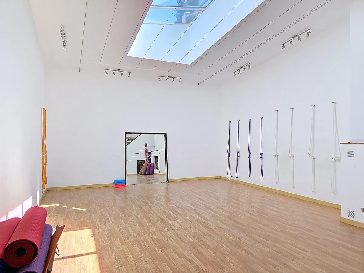 09ae8344-4c7a-482e-9311-477777f8e0d1