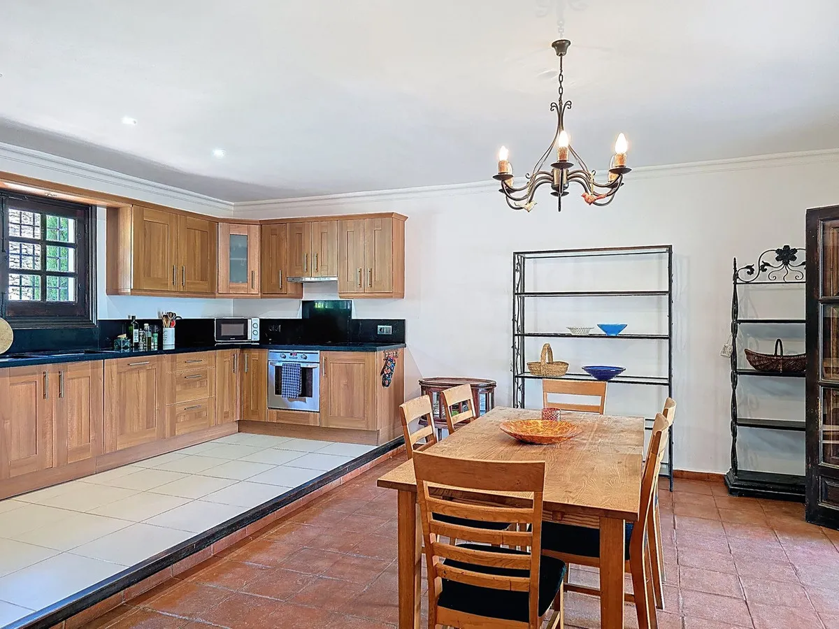 0ef007ce-be6f-4458-8843-083fb3f73429