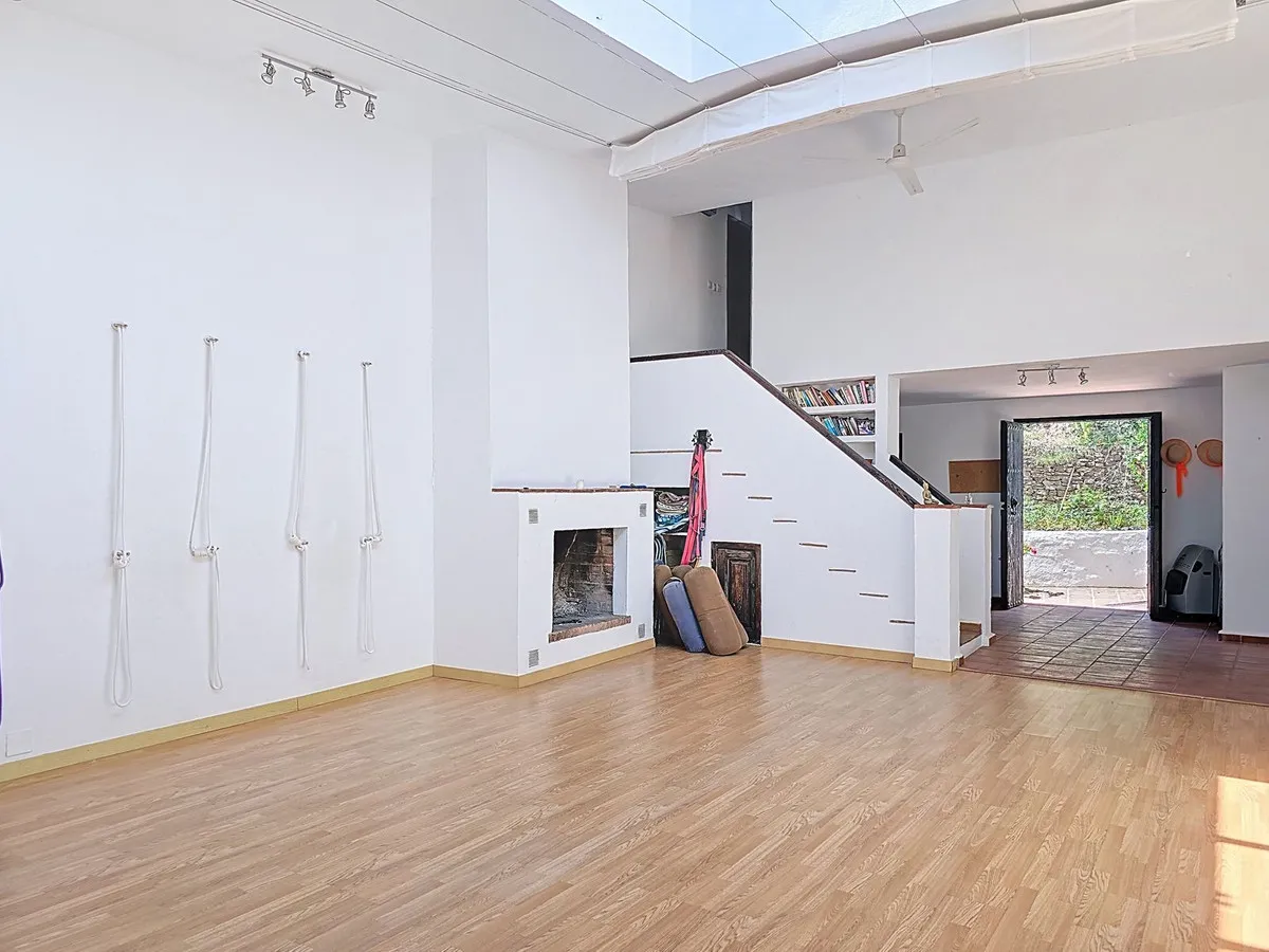 81b8dbc2-aa2f-4cd5-8af3-555f4017d0e4