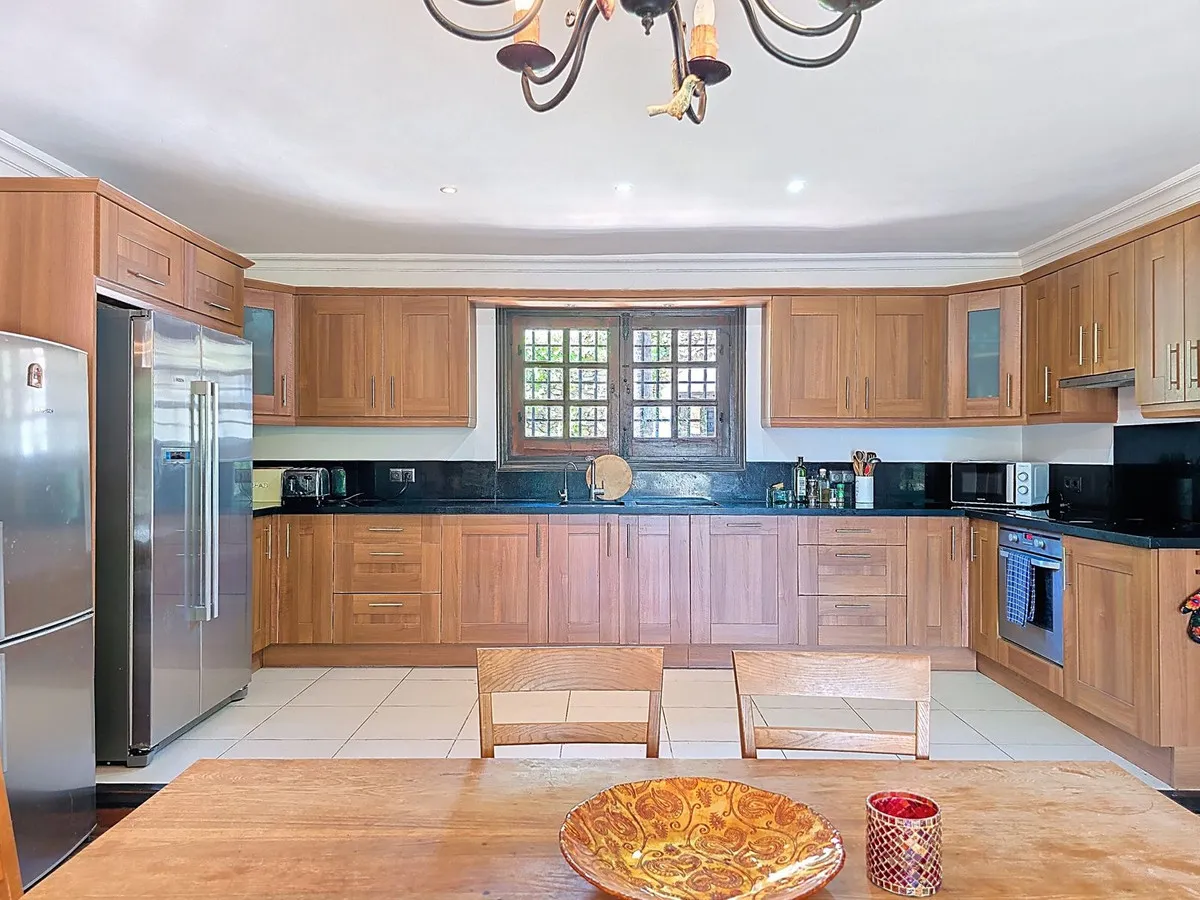 ac1f1da9-264b-460e-8cb4-21b173d78551