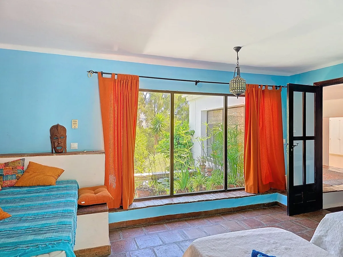 b7d9d0ae-5925-4786-a73e-5d0d8d1f89e1