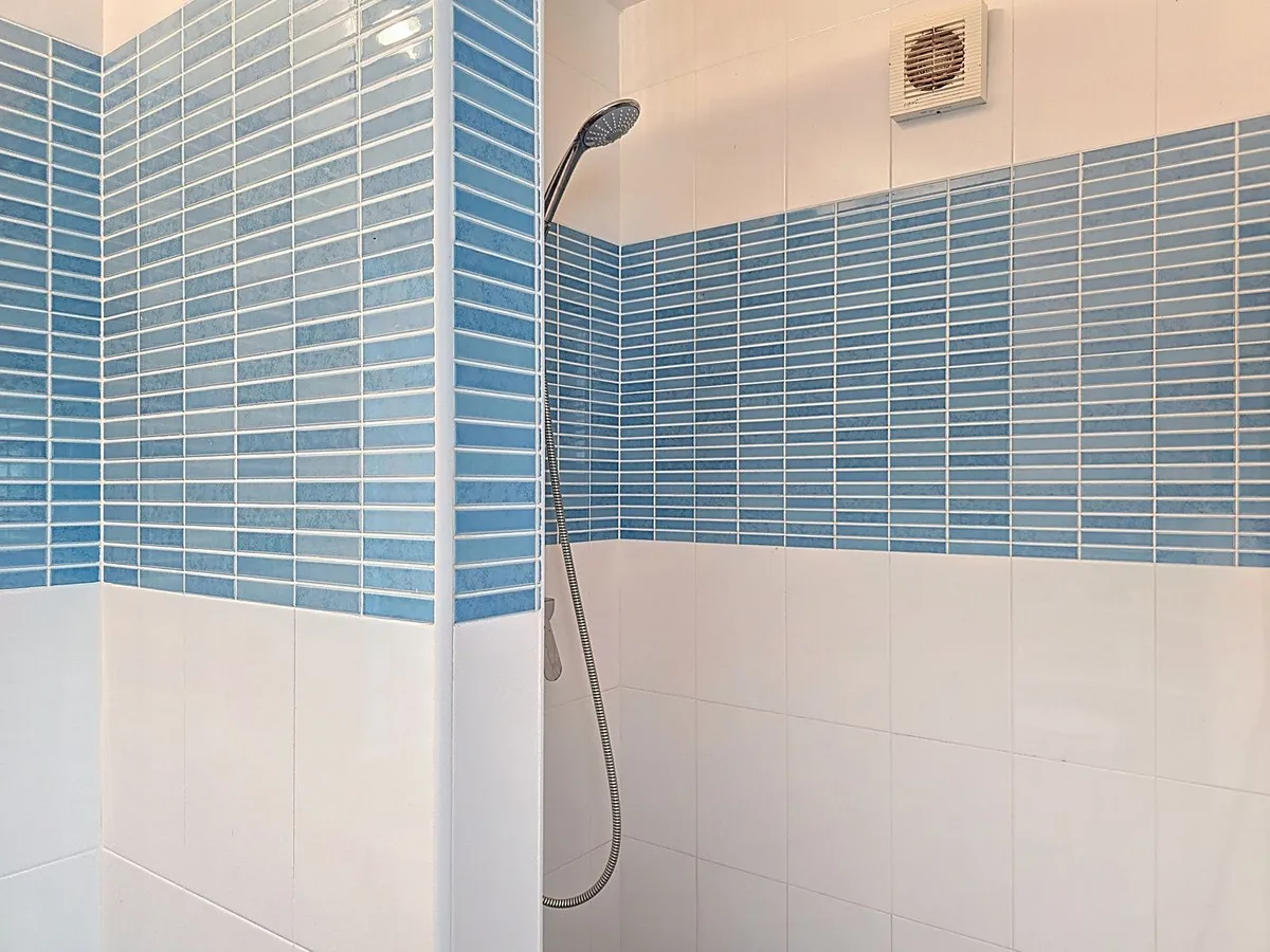 fb34bac6-5554-42b0-addf-62314663fdee