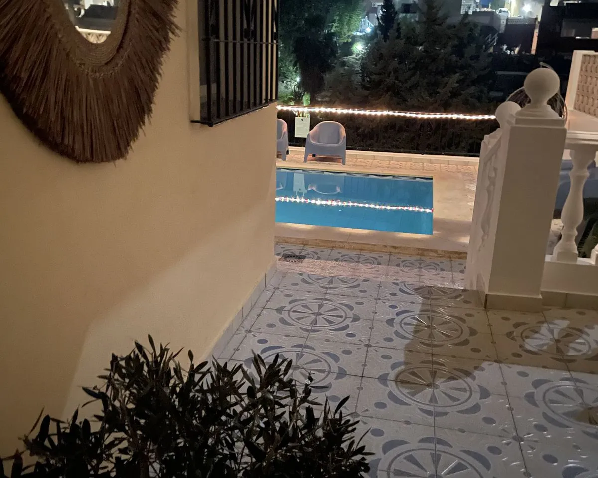 1d718d33-7764-4d93-8544-e71b2b1fa230