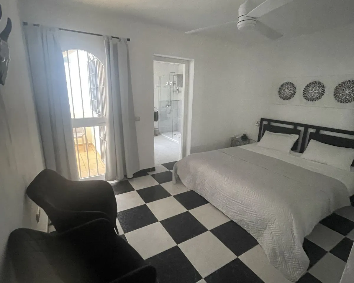 9f956e61-0b4d-4ad0-9a6d-3044b8275bcf