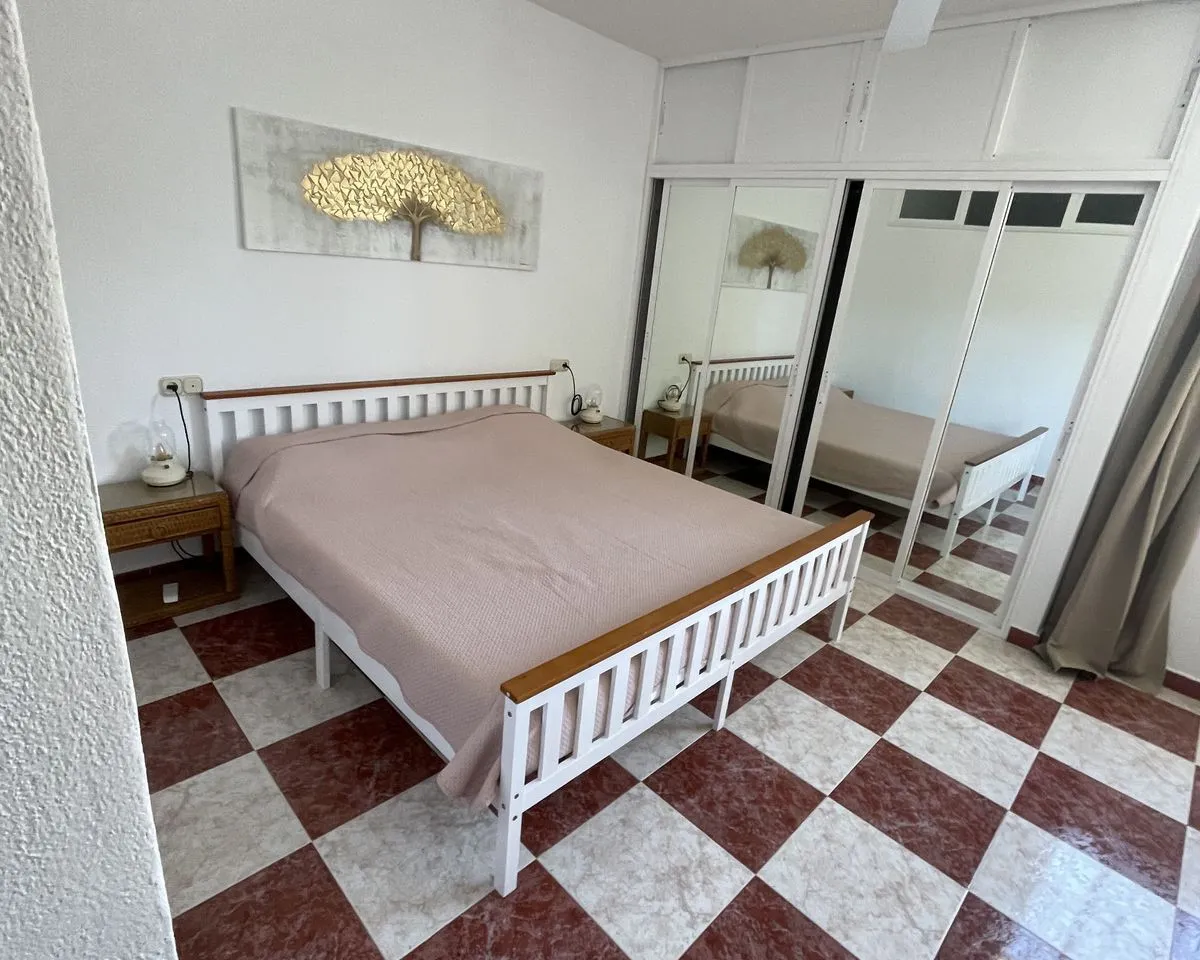 b03ea788-4514-4b7c-ba83-73206023f287