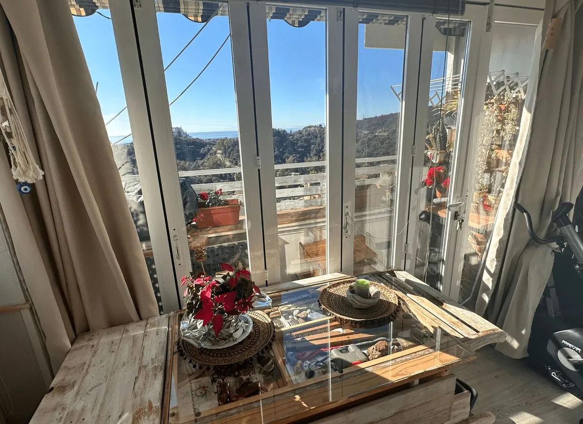 ef5661ad-eaaf-4fdb-af4f-64625839620f