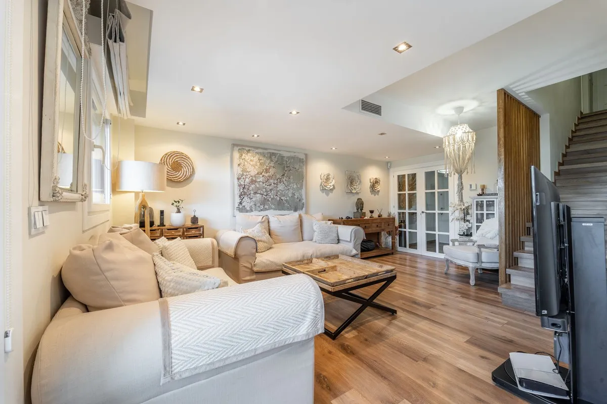 643a7099-9f02-4ae7-b6a3-ac9fcd9b1b52