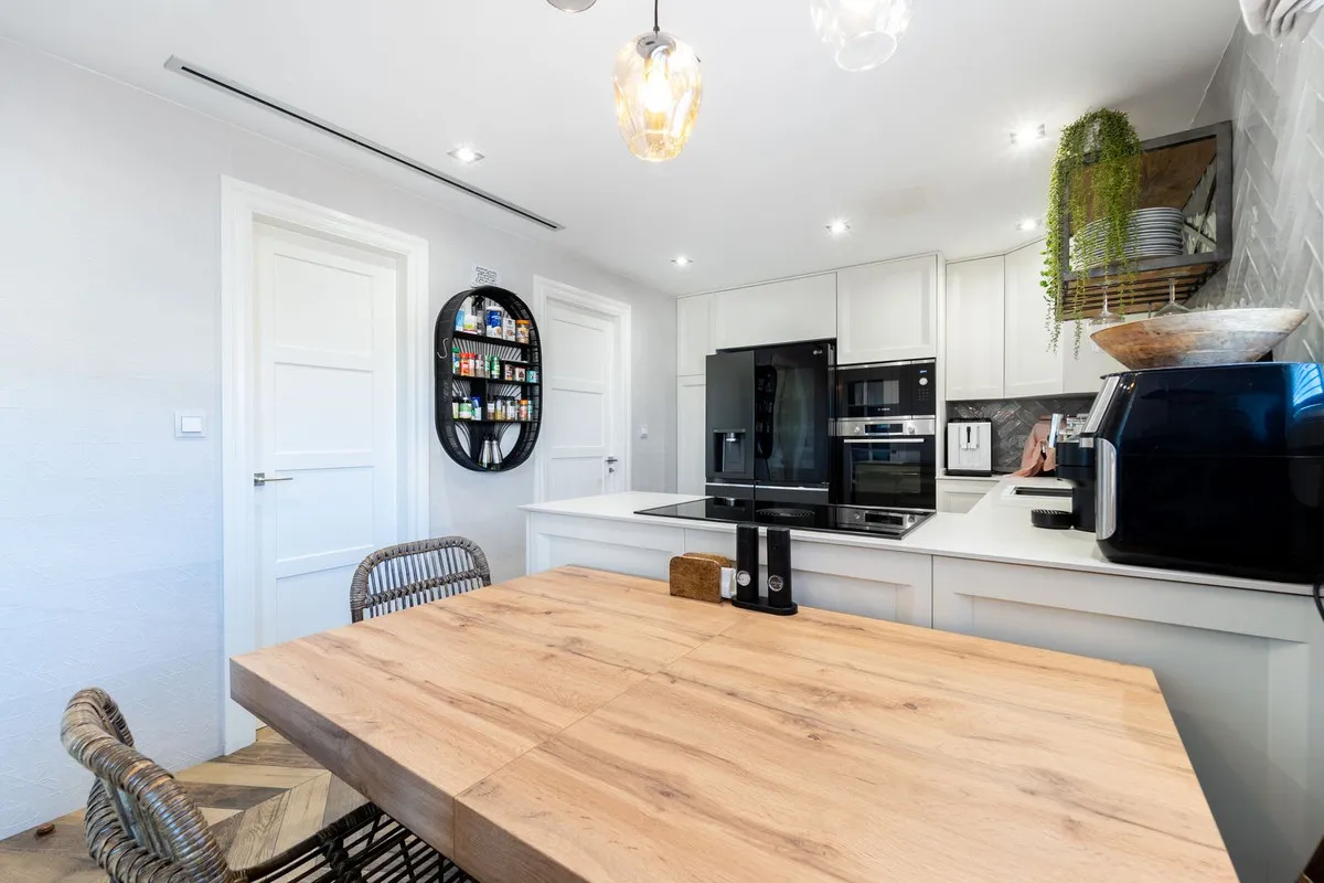 913b0ef4-c679-464f-b4d7-6ac8ab84df66