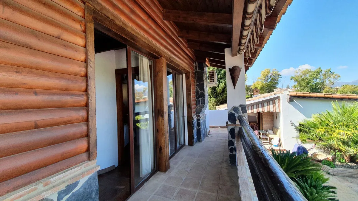 25d6e058-fde2-4472-9dec-aaa224cbd1b8