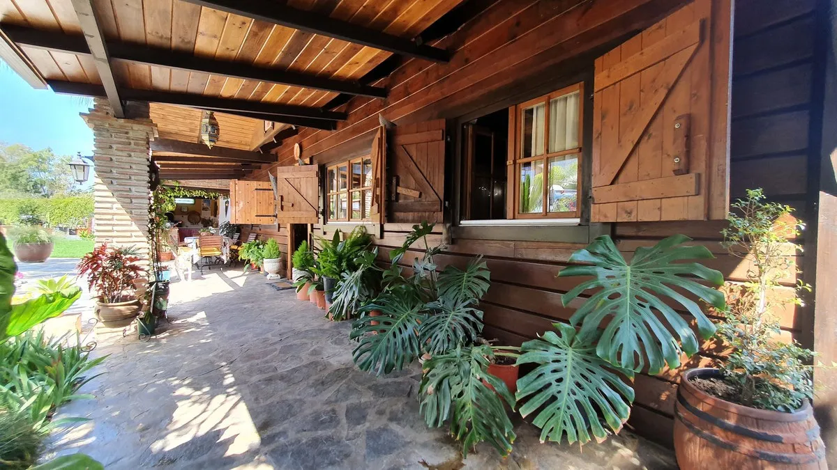 65a6f09b-d569-4ff4-a4be-f27603c37882