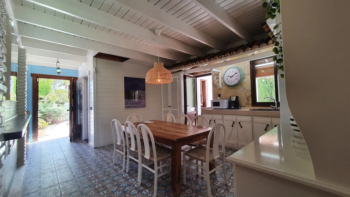 a73a3c5a-7c1a-46a8-b3cf-d175d9a08d1e