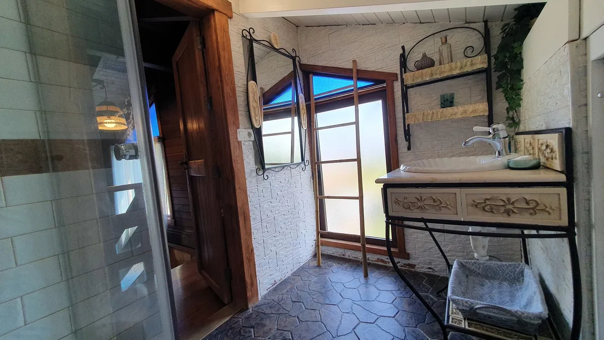 d8203cdc-6c8e-4df1-8cfd-93bd062b745e