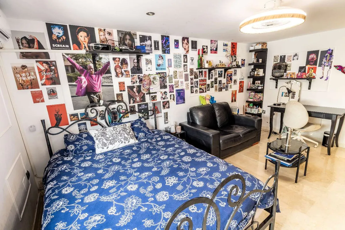 0c9a5e50-078a-43ed-8e78-ba264d0df3d4