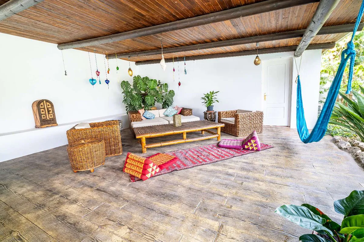 3b00ba0b-6d3e-434f-8b61-6447178af13a