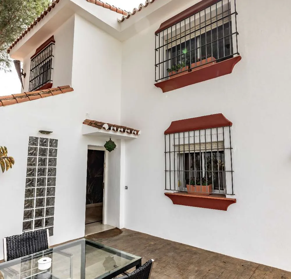 647424dd-dc46-47a2-968b-2753540eb814