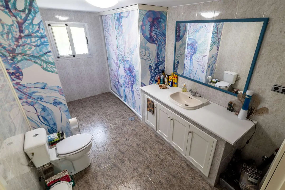 89ba8044-9838-4b7c-bb67-b299602b8a66