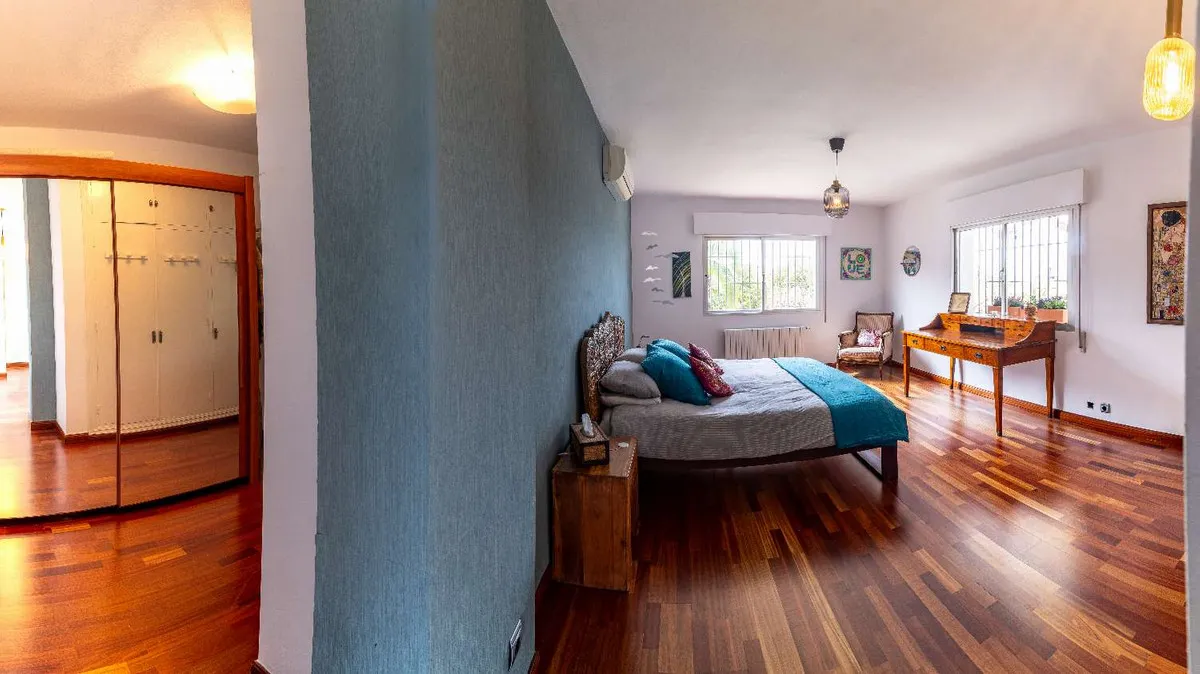 9b72595b-d24a-47c8-bc4c-00f035fb1ea4