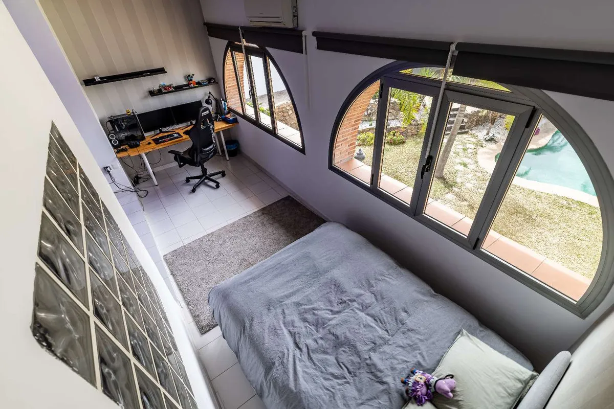 b0a58d94-2283-422d-af84-aad714a82a73