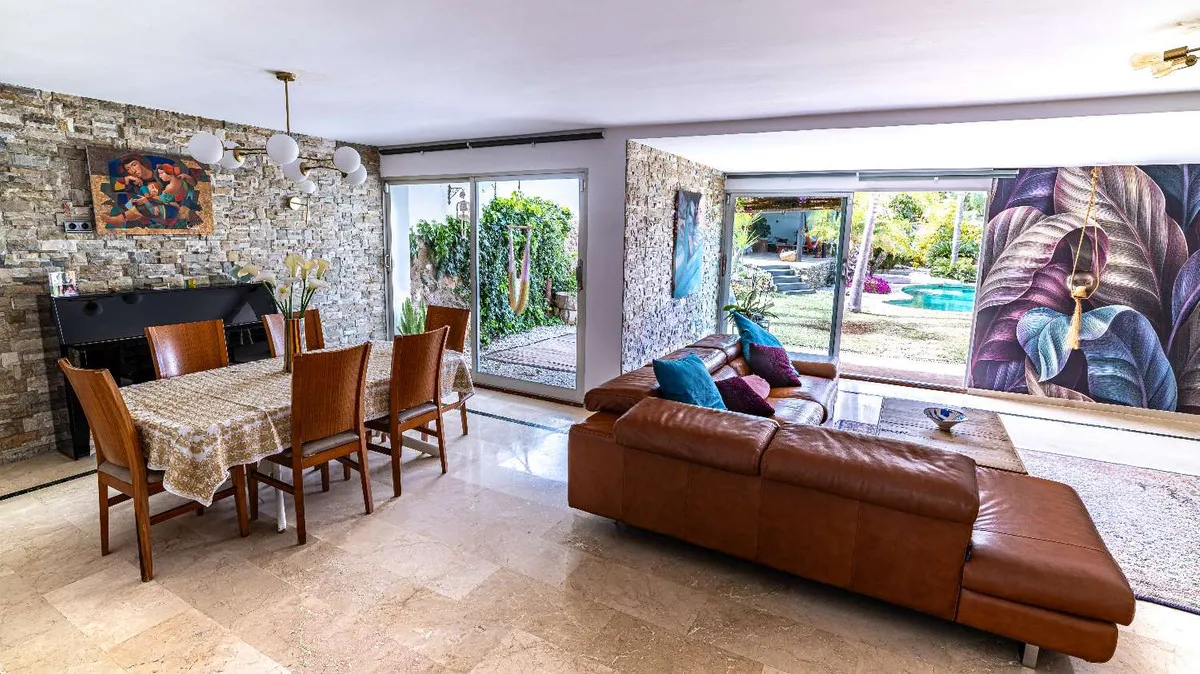 c9bbb483-33dc-4194-9c47-09fff120d4d7