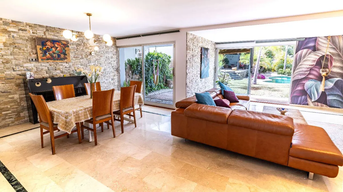 ec0b48f7-7b32-4d57-8dbb-f86bb59646d1