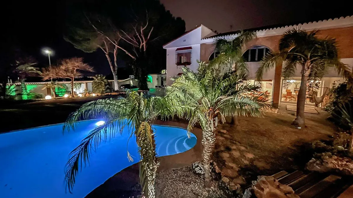 ef558f3e-1b54-4195-9355-90eefb44007f