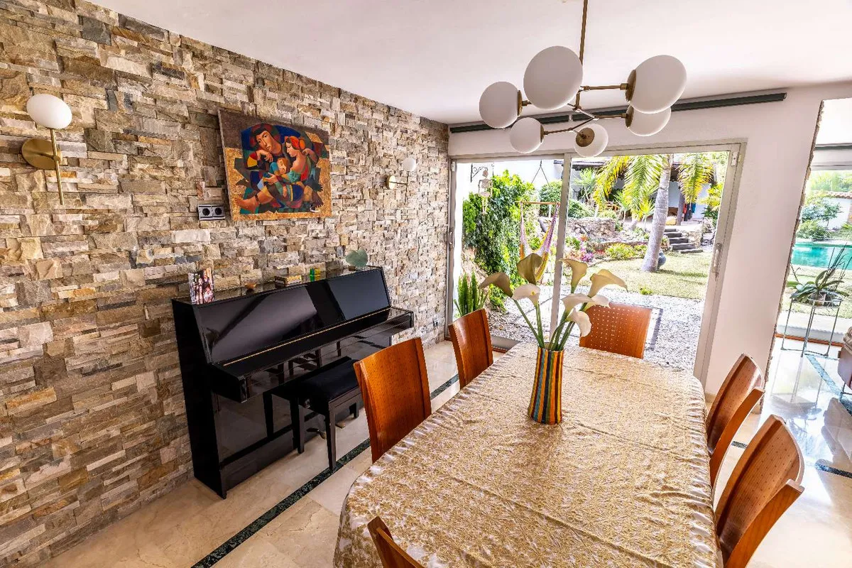 ffa92562-c1c0-42ed-9f01-87187edd28e1