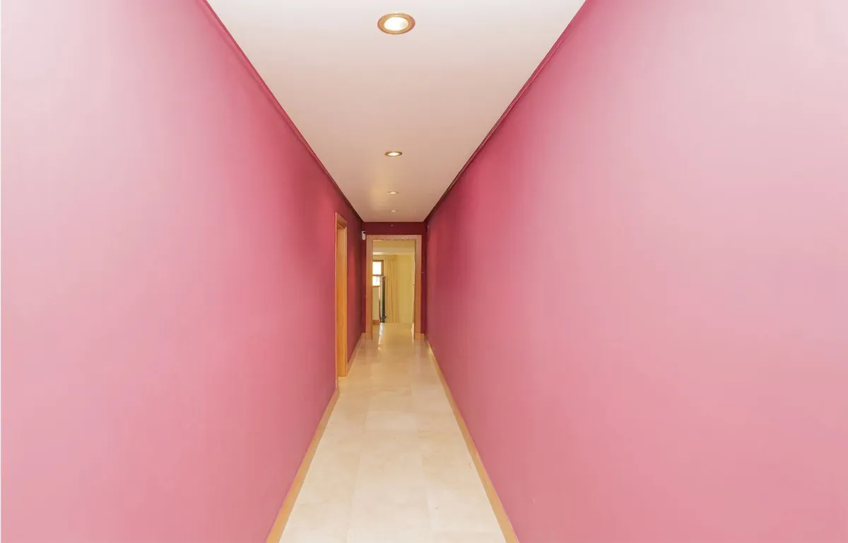 5b16e8c3-cc4a-4065-9599-91f1ccf252a6