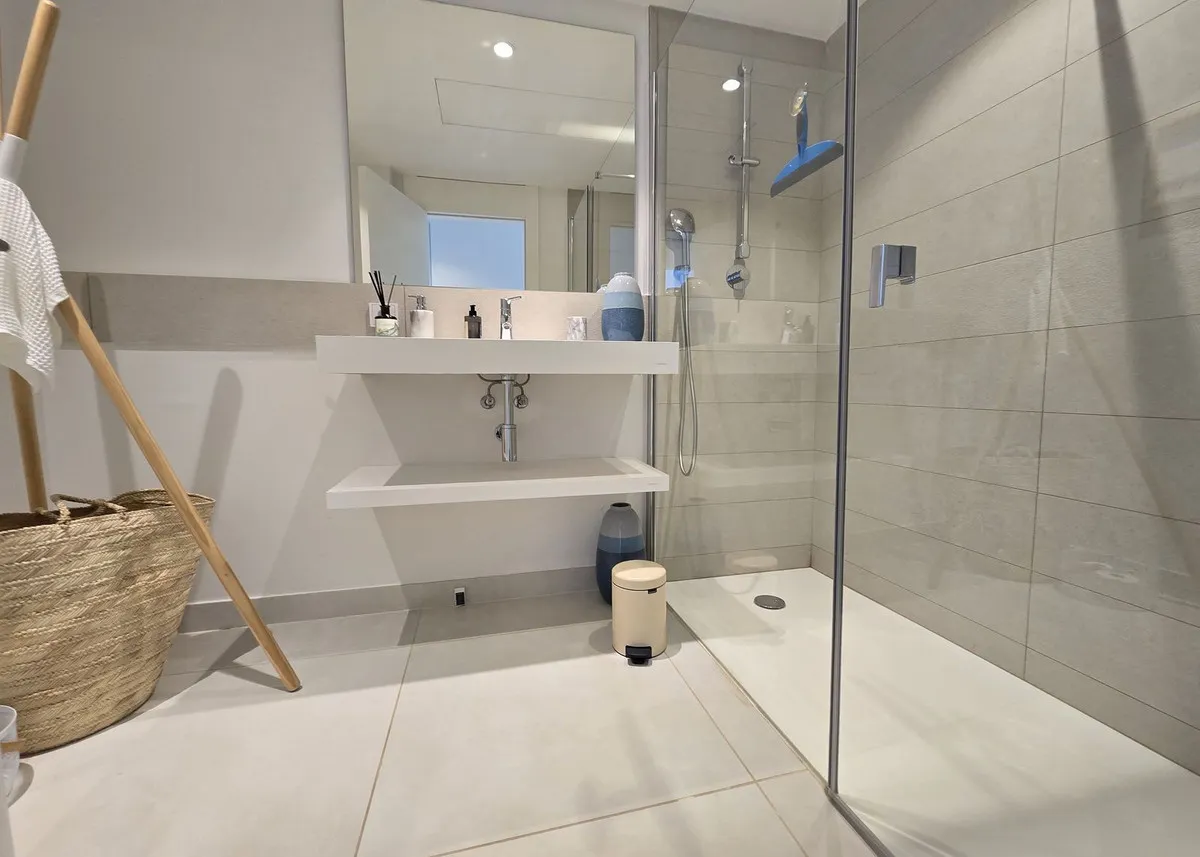 14454545-08a1-4ccf-bfb8-932cb0047ef6