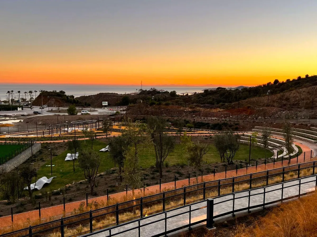 880bc22b-6ed5-47ab-bd6e-6ec7d3909950