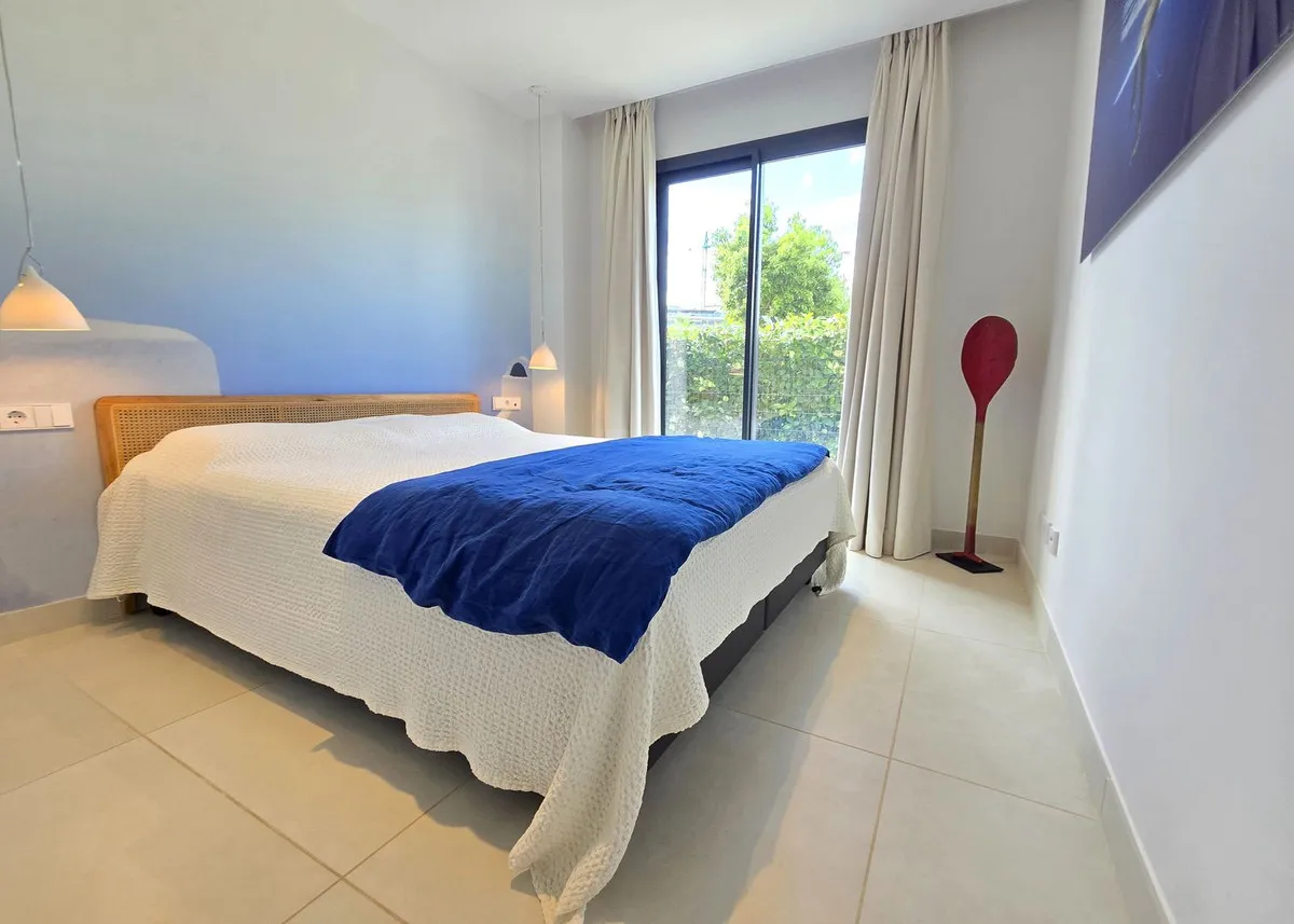 8a9e9cc3-4be0-45bf-84ad-71accbae8fde