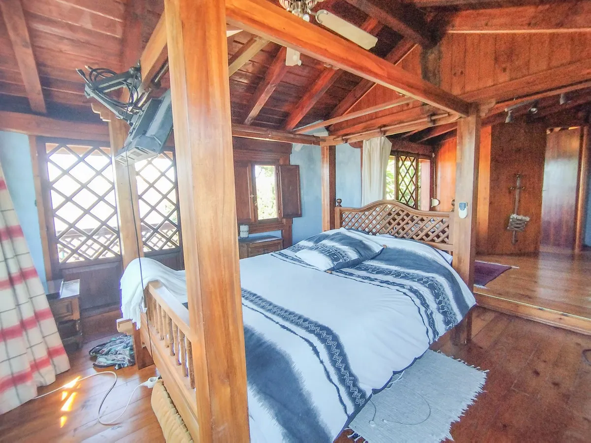 70aa2a53-c4cb-477d-871d-93a7e22d1028