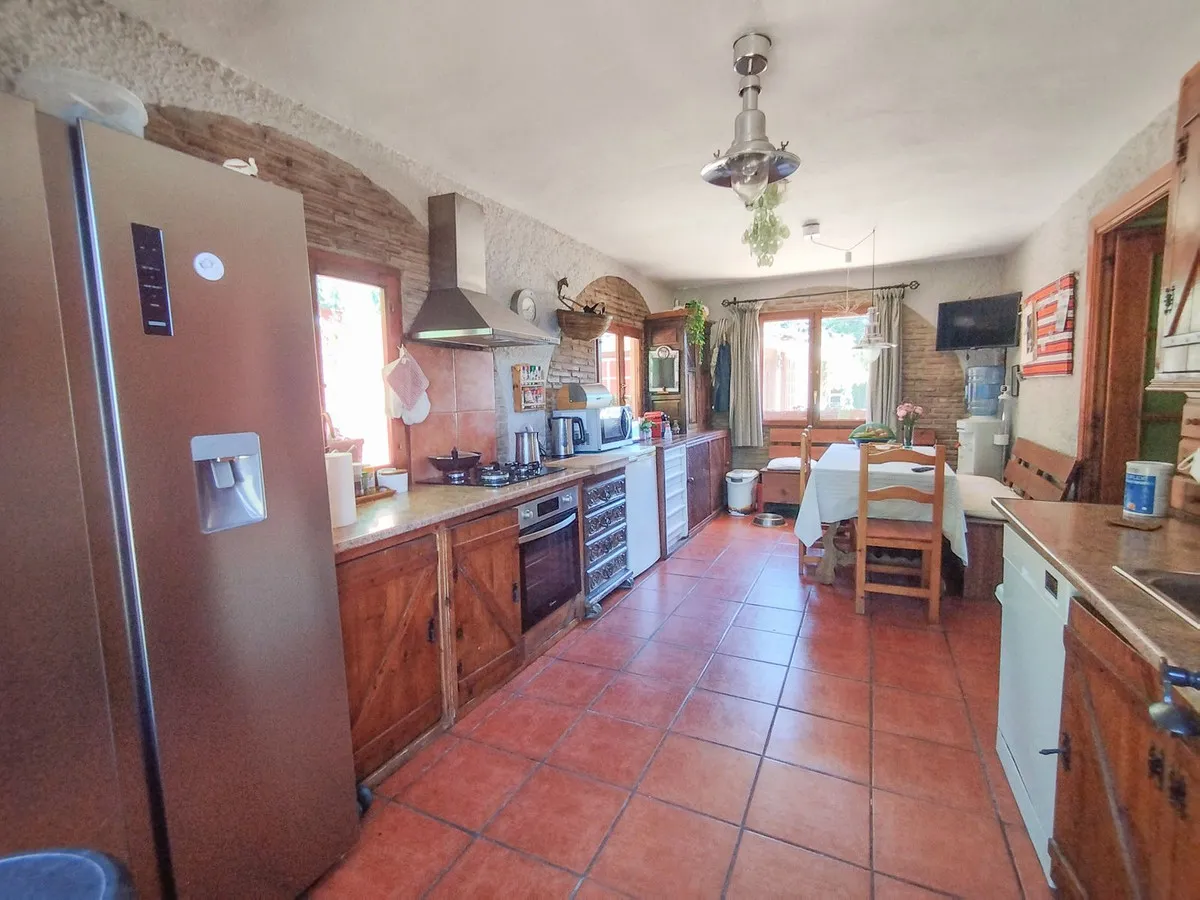 c9e8dde7-4a9c-4f43-b920-8d06cf2202f9