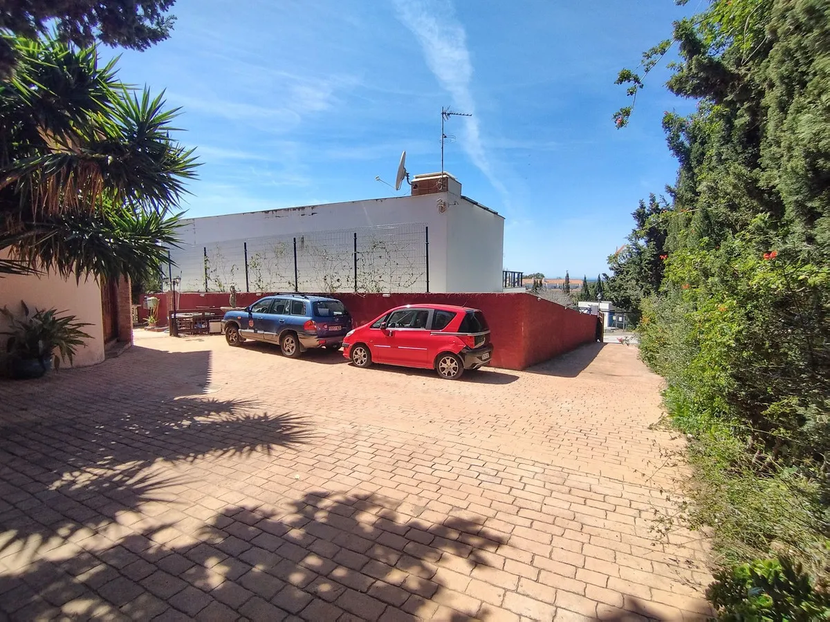 dceb842b-9363-4d72-8e88-06fb3c7e7796