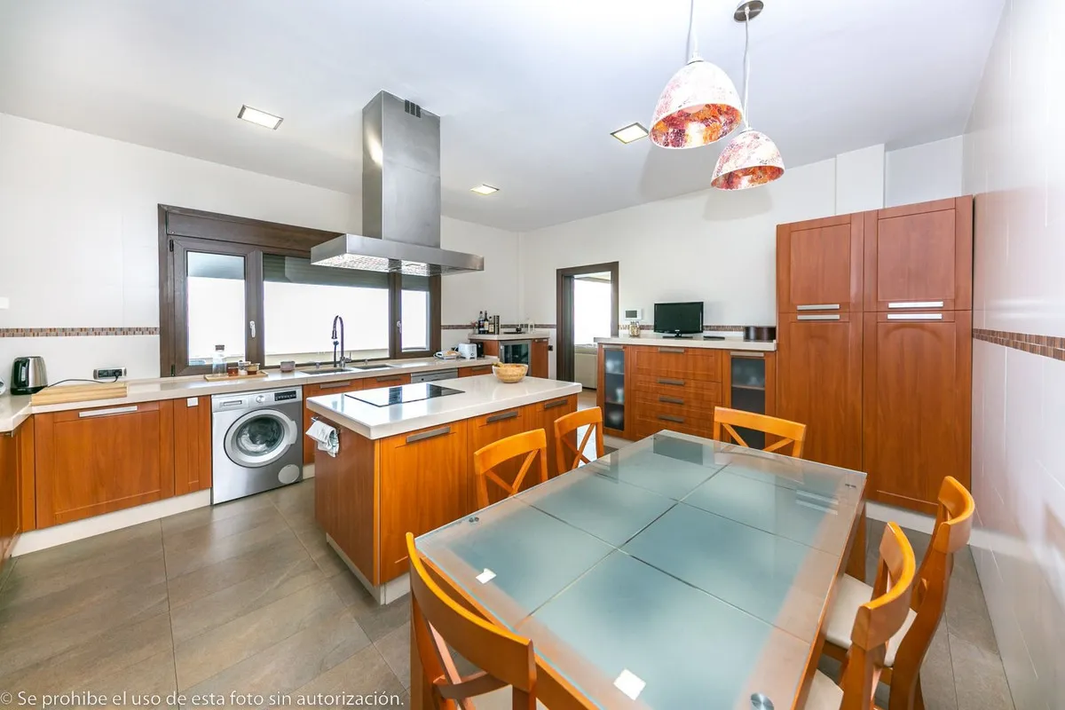 2b488c84-10be-4e2d-afee-d342fbaea483