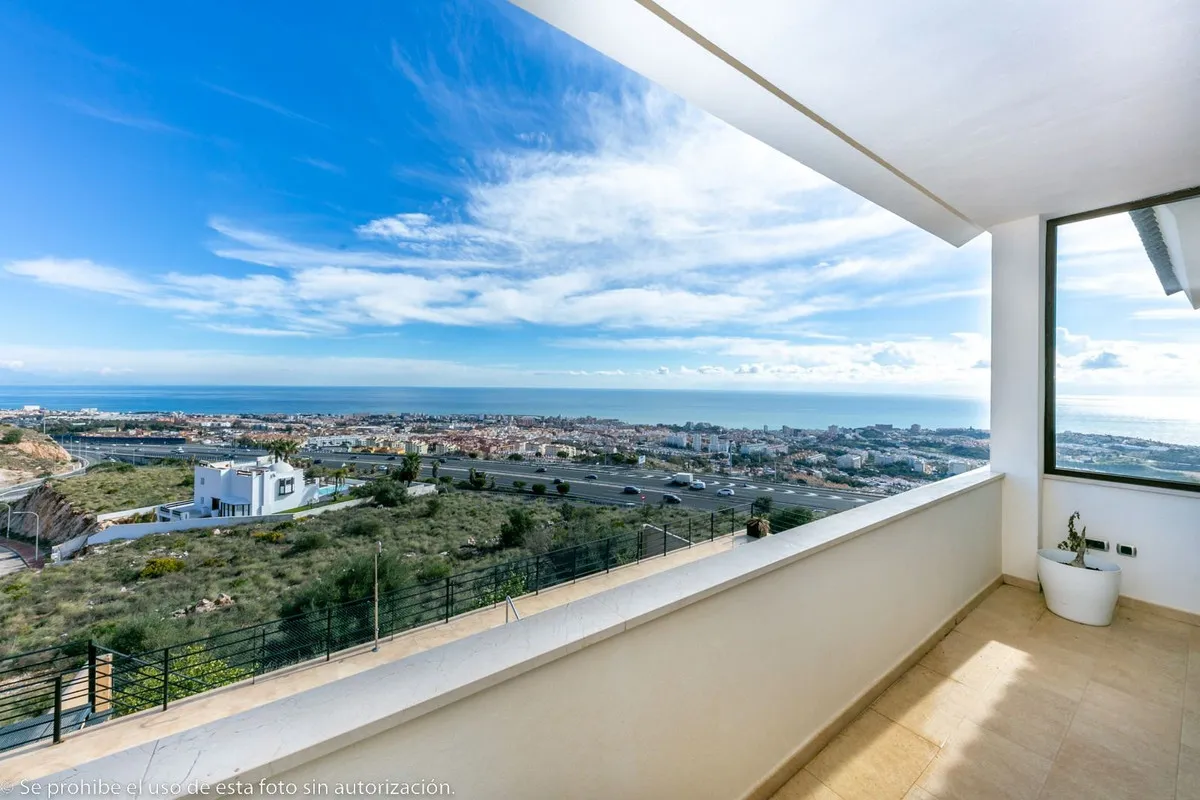 2f32e221-70b9-4574-8a0d-1fc4eb9b7e3a