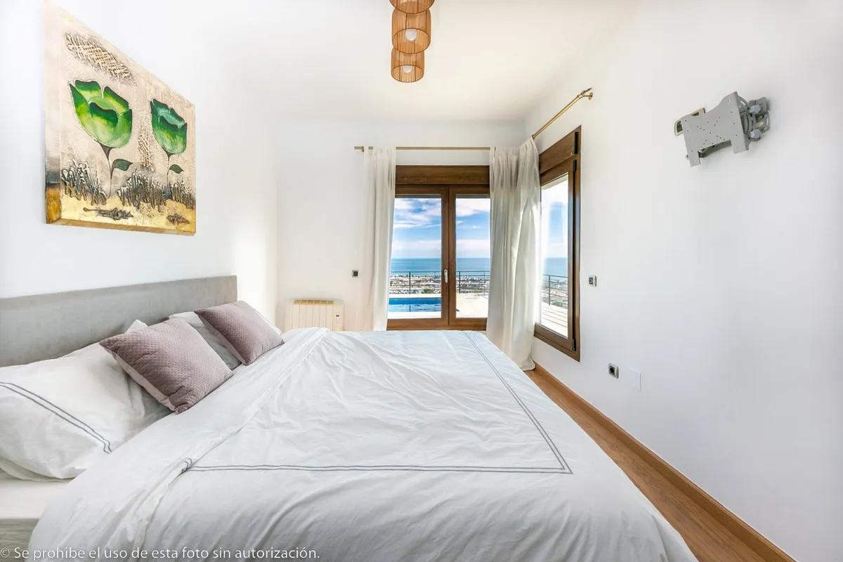 8d11241f-39d8-4e33-a060-57087602dece