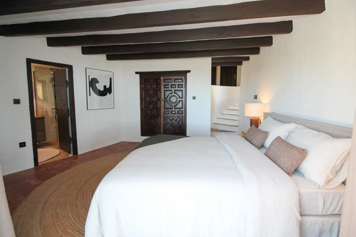 00ae5eb8-19d0-4c4e-8d6a-e938b4dfefd7