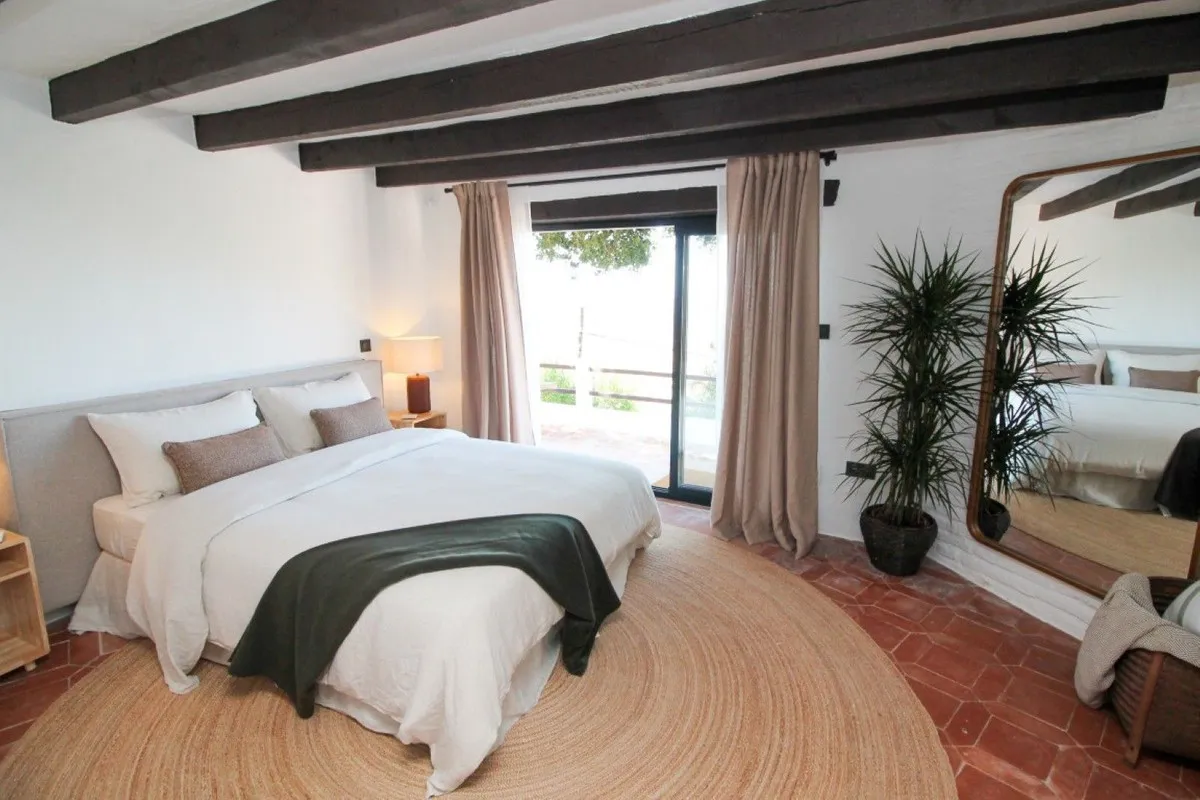 0a11f722-7b00-4f33-b413-491aaee4e175