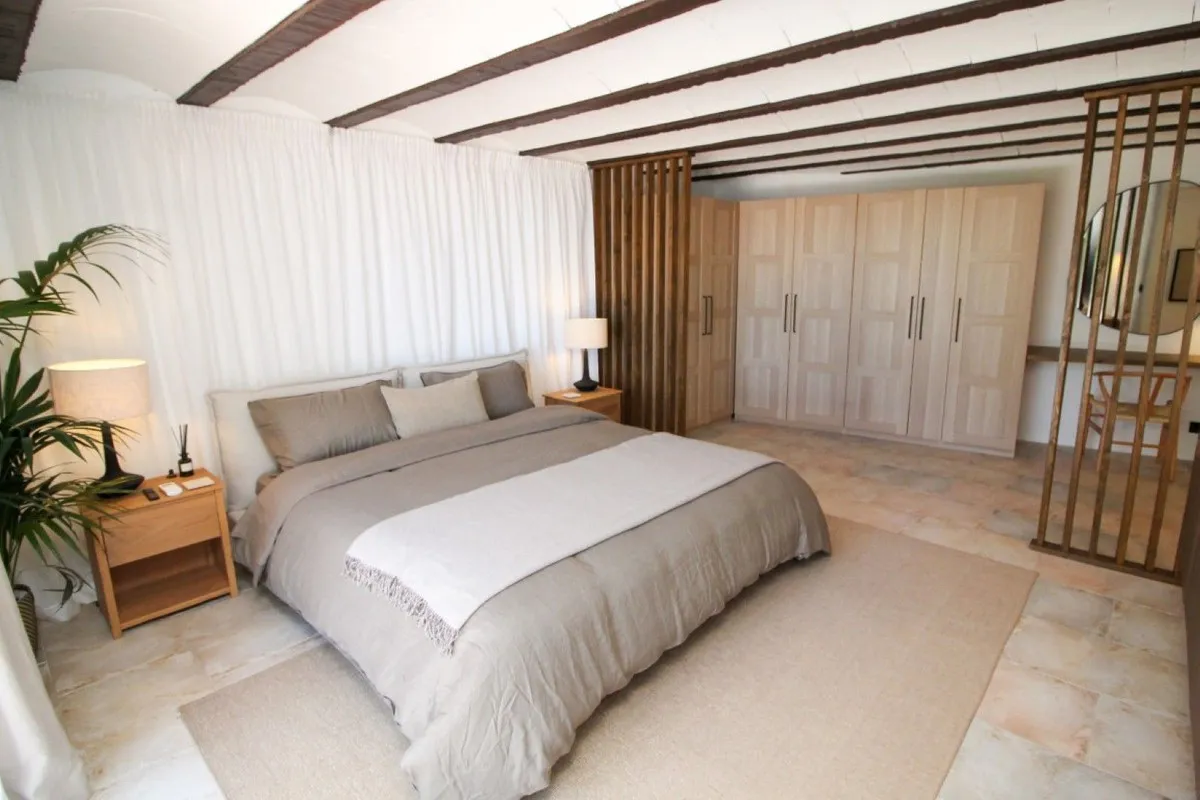 2e204a09-4ef5-49e0-872f-18ddcd7e9604