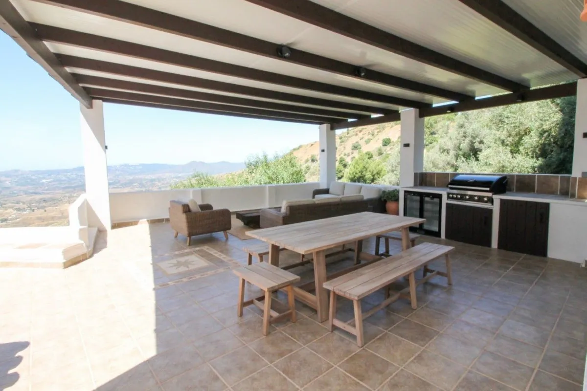 5a9f78c4-80a7-4d8f-8c1c-92272d759e6a