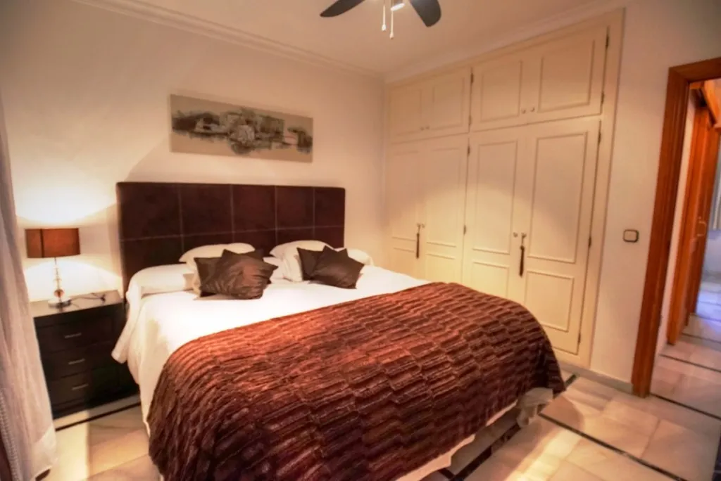 de3f35da-a721-448f-a843-09aab3e1ed19